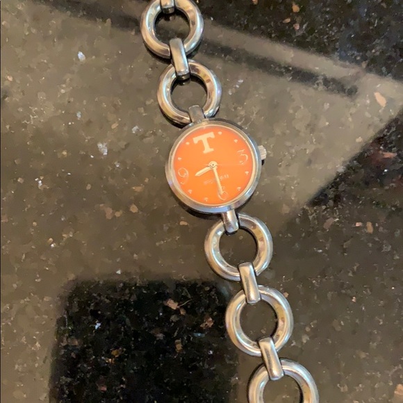 Fossil Jewelry - Women’s Tennessee fossil watch.